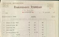 Mercerie, bonneterie, établissements Jourdan à Avignon, 1942.