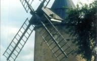 Le moulin de Jérusalem à Goult.	vers 2000.