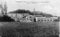 La papeterie, vue du côté de la machine à papier à cigarettes à Entrechaux