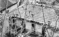 Montmirail, vue des bains prise du pont de la Cascade à Gigondas