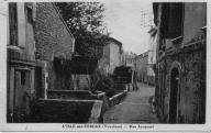 Rue Jacquart à Isle sur la Sorgue