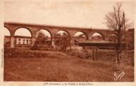 Le viaduc et usine d'ocre à Apt