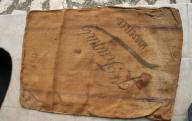 Sac en toile de jute de l'entreprise L. Jouquet à Marseille.