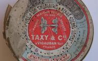 Boîte en carton de graines de vers à soie Taxy et Cie à Vidauban (Var)	XXe siècle