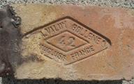 Brique réfractaire fabriquée à Bollène avec inscription A. Valuy, Bollène, France, 42