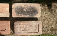 Brique réfractaire fabriquée à Bollène avec inscription Coberval,Bollène, France, MZ